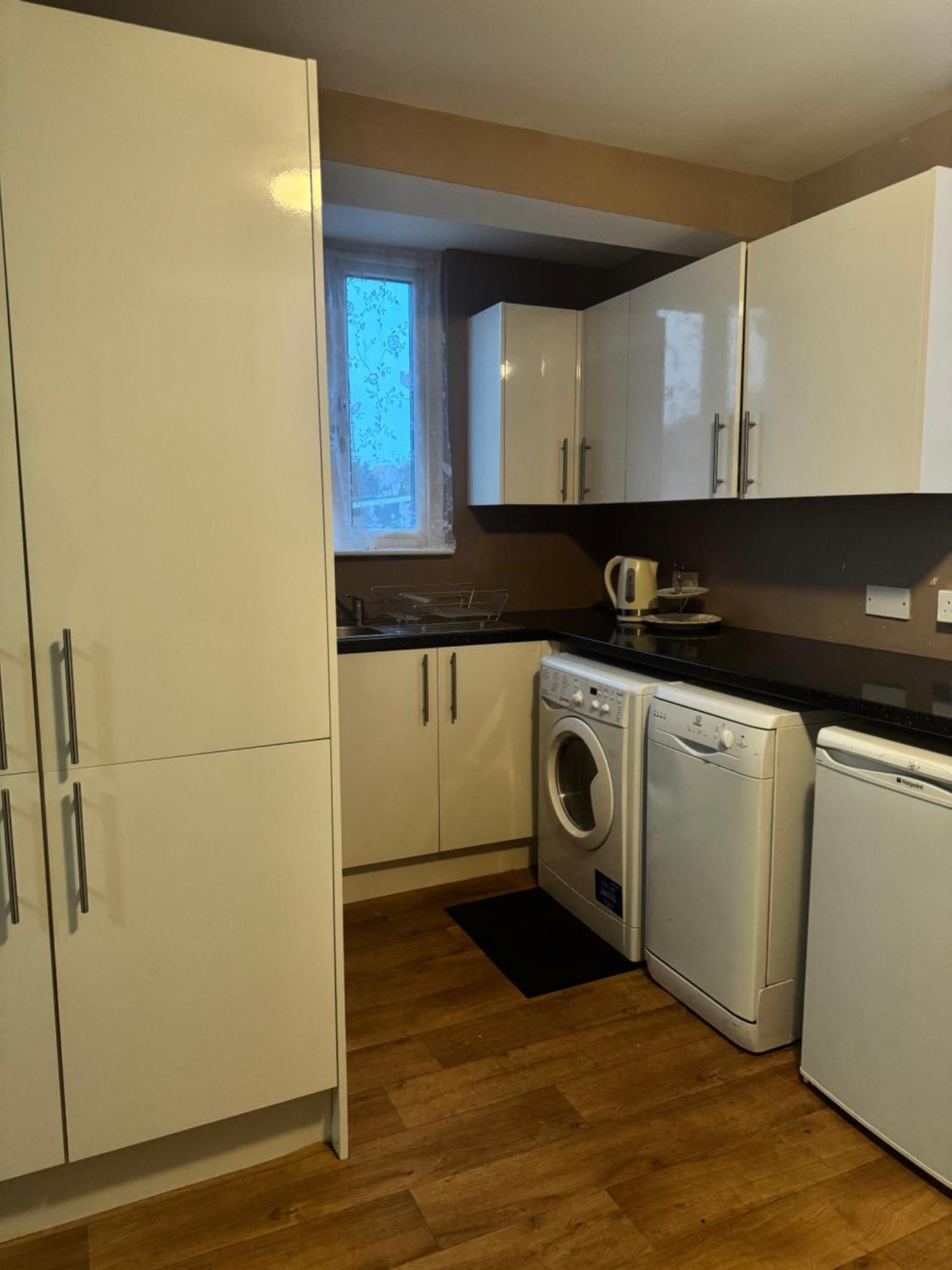 Jxb Homes - Lovely And Spacious Rooms Cliftonville Екстер'єр фото