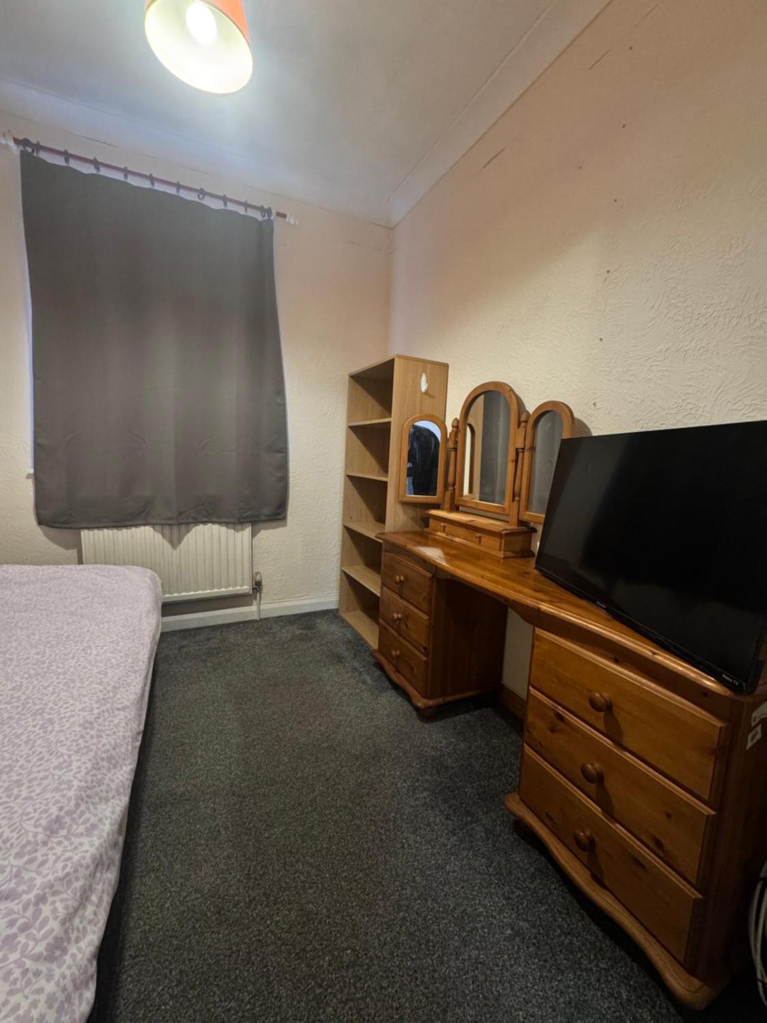 Jxb Homes - Lovely And Spacious Rooms Cliftonville Екстер'єр фото