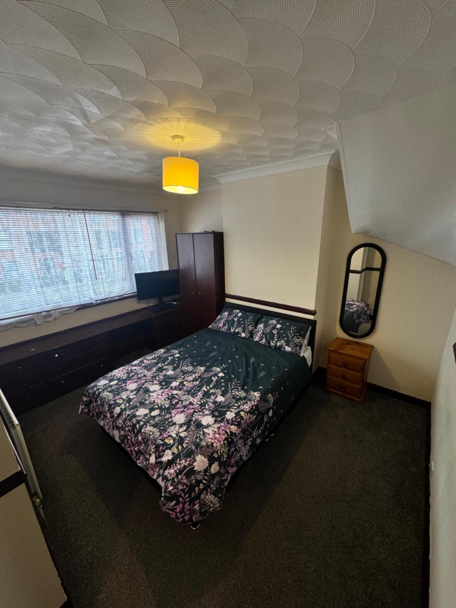 Jxb Homes - Lovely And Spacious Rooms Cliftonville Екстер'єр фото