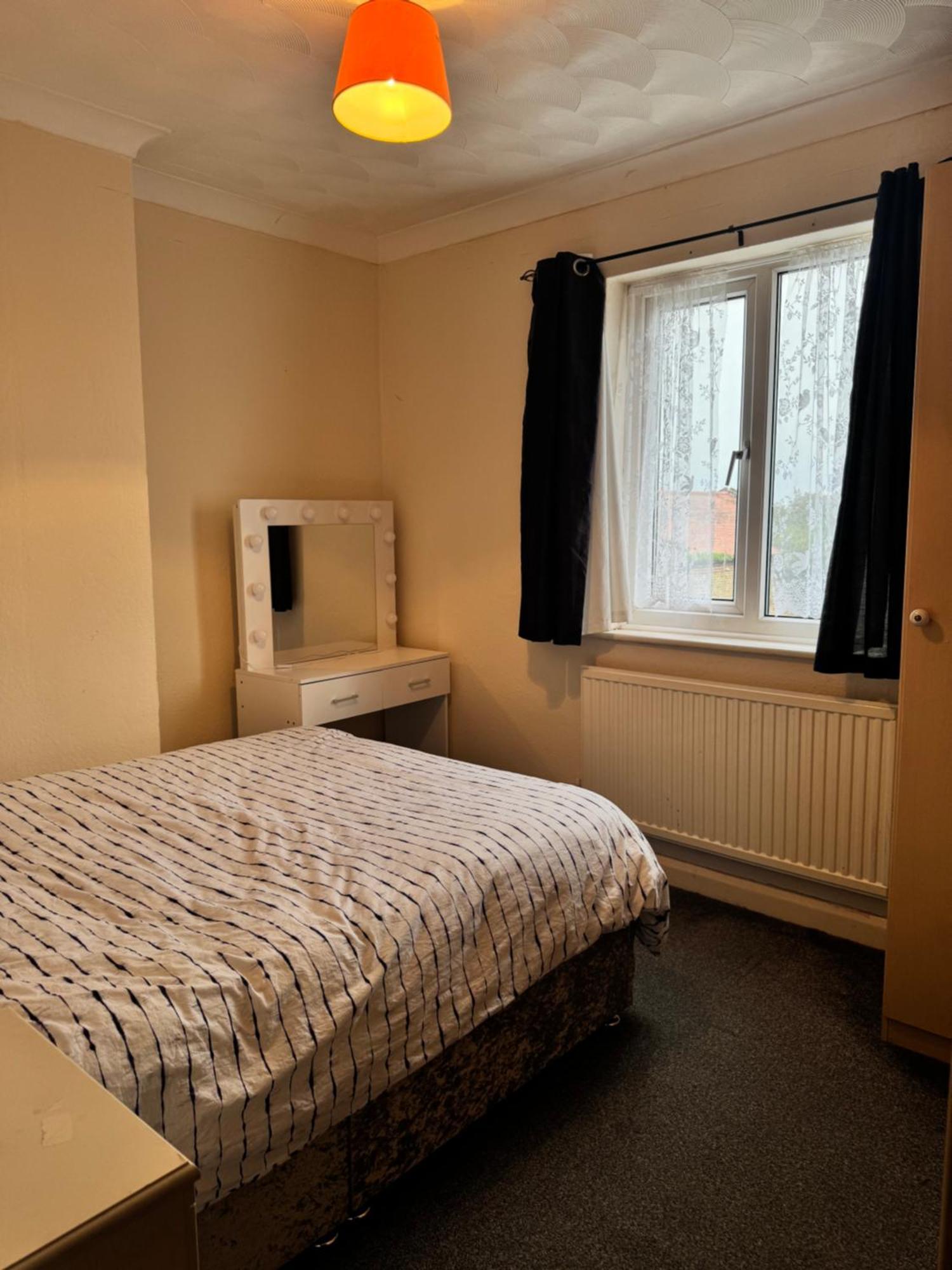 Jxb Homes - Lovely And Spacious Rooms Cliftonville Екстер'єр фото